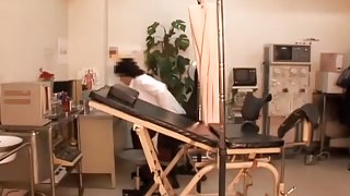 Sexy yum-yum fingered by asian gynecologist in voyeur movie