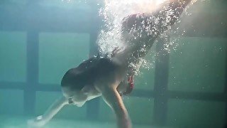 Siskina and Polcharova strip nude underwater