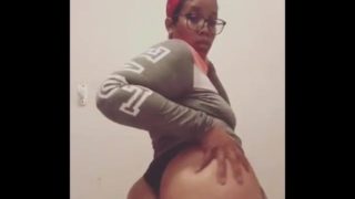 Just trying to oil this big juicy ass 