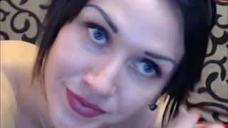 A dildo and a magic wand for the MILF brunette's hot and wet pussy