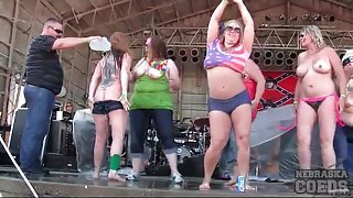 Amateur redneck girls go topless on concert stage