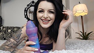 Monster dildo for Alissa Noir