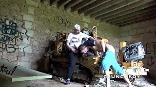 bon plans skets et snaker domination antre deux badboys en exterieur