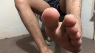 taking off my smelly and stinky socks. / Foot Fetish 