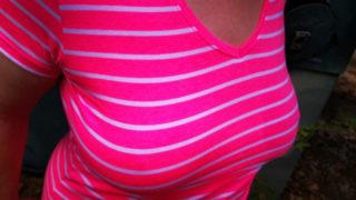 Titten benutzt am Atomschutzbunker