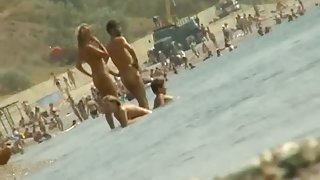 Sexy naked people in a beach spy voyeur video