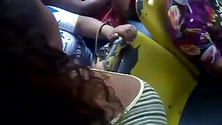 latina grande tetas on the bus