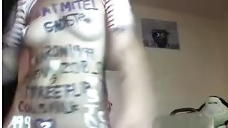 Little emo babe's webcam peepshow