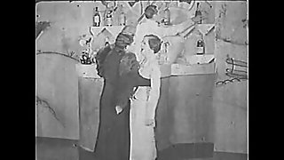 Nudist Bar - 30s France