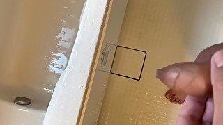 japanese ninjaがおしっこする