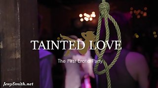 Jeny Smith goes naked at sex party