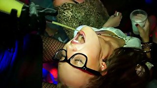 Cum hungry gals wanna demonstrate their skills in sucking dicks in the club