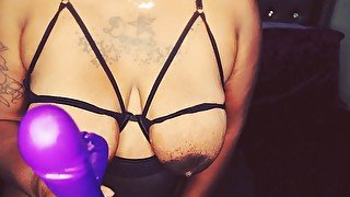 LADY BOSS PUSSY PLAYING