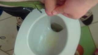 Solo male piss