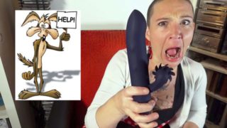 Un sextoy qui te tronçonne la chatte - c'est génial non ?!