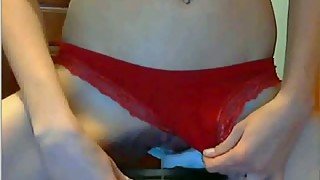 Titless webcam girlfriend is playing with her bleeding slit after I asked her