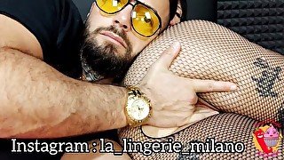 Ladymuffin e la tutina bucata