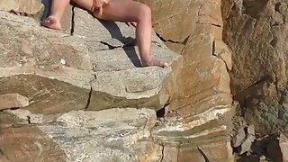 SQUIRTING MILF POV OUTDOOR HIDDEN CAM CAUGHT GIRL MASTURBATE HUGE SQUIRT