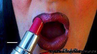 Black Lipliner is so Sexy