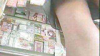 Candid upskirt voyeur loves to film short skirts.