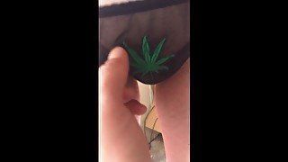 por fin me chupa la pija mi amiga miren su culo rico