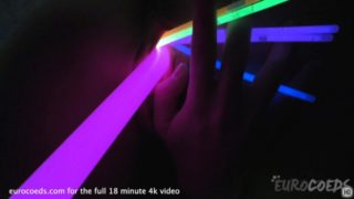 nice girl 27yo raquel gaping her pussy open with kinky glowsticks cervix view