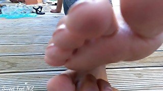 Do as you're told, NOW LICK MY FEET!