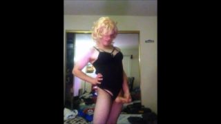Crossdresser in flower dress cums