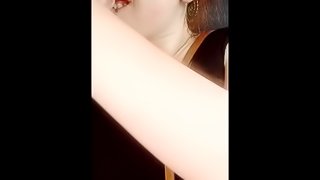 Fingering Amber Elizabeth in public