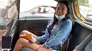 CUMPLIENDO EL RETO DE ACTIVAR MI VIBRADOR EN UN TAXI