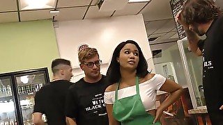 Black teen slut gets jizzed