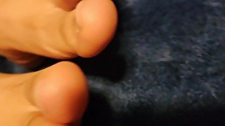 Cum play with my feet