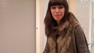 Pickup porn with model looking girl