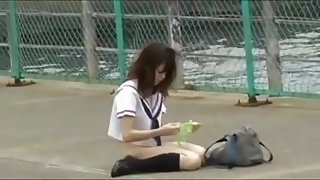 Jp schoolgirls Sharking Omnibus1