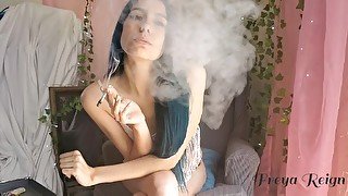 Preview: After Work Smoking Session: Light Degradation, Human Ashtray, Weed 4/20