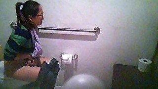 Cafe Bathroom Deleted scenes