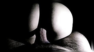 Bajando la polla de mi novio a sentones