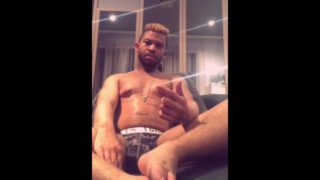 Come Play With my Bulge and Suck my Toes