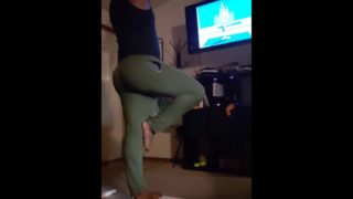 Ex Athlete Tries Wii Fit