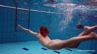 Avenna babe underwater