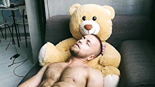 Cleaning man starts playing with his nipples and cock, jerks off and cums