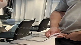 Angela Doll - Je chope mon plombier et lui demande de m'enculer