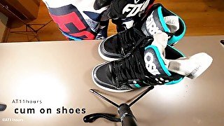 Blond MX gear boy cum on his shoes