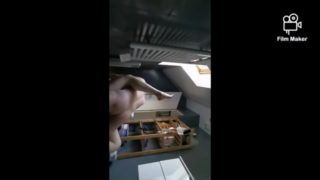 Sexe rapide dans la salle de bain avant le taf- - french milf homemade