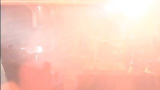 Hawt dark brown knows how to satisfy her audience