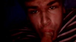 Артем сосет сам себе дрочит ногами лижет ноги сам себе self suck autofellatio self footjob