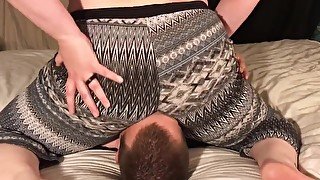 Facesitting Breathplay fun before bed