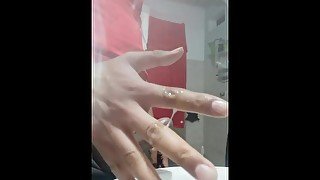 Masturbación con semen 