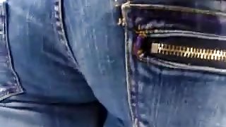 RAPID TOUCH ASS WIFE IN THE STREET