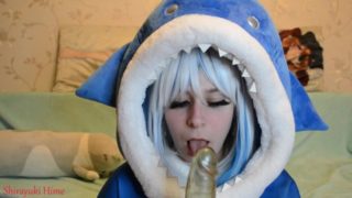 Cosplay Gawr Gura Enjoys It (Short)